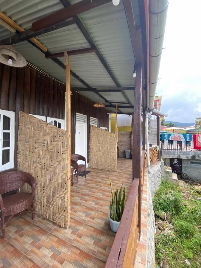 Ron'S Guest House Berastagi Backpacker Rooms Exteriör bild